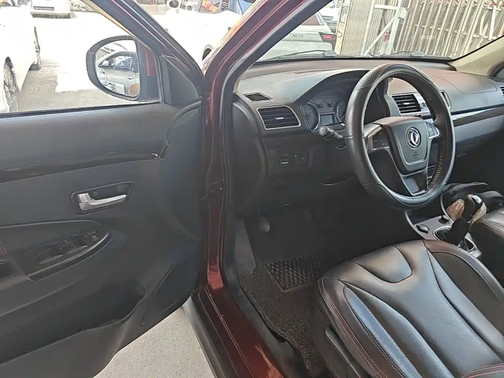 Dongfeng Fengguang Fengguang 370 2016 2016 1.5L Manual Luxury SFG15-02 5-seater