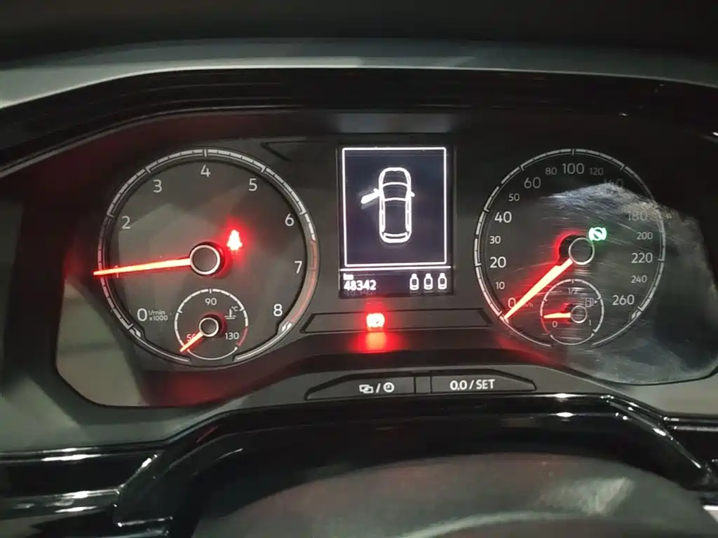 Volkswagen Polo 2021 Plus 1.5L Automatic Colorful Tech Edition фото 12
