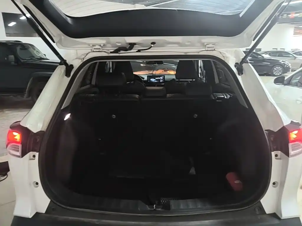 Toyota Frontlander 2025 2024 2.0L CVT Elite Plus Edition