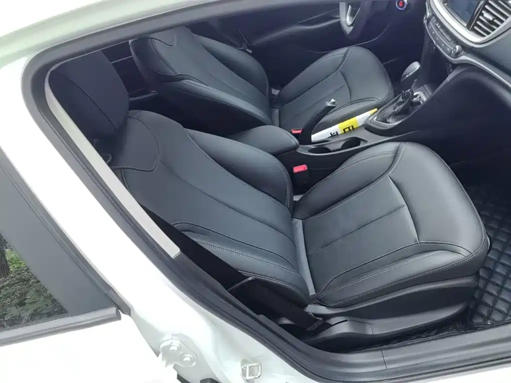 Фото 25 - Buick Excelle