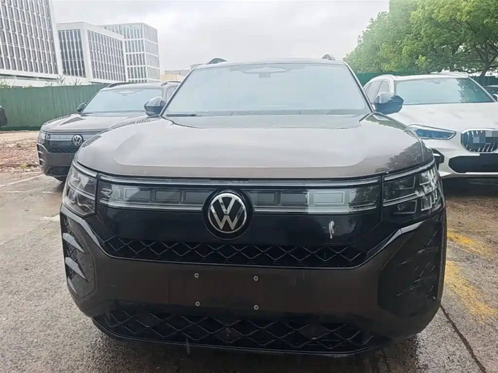 Volkswagen Teramont 2025 Teramont Pro 450TSI 4WD Summit Edition фото 5