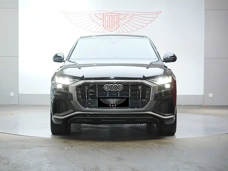 Audi Q8 2022 55 TFSI Luxury Dynamic фото 3