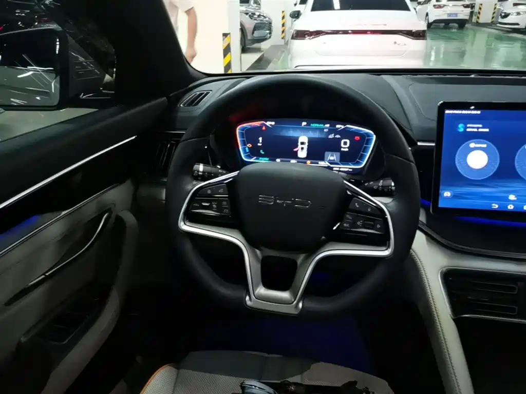 BYD Song PLUS PHEV 2023 Champion Edition DM-i 150KM Flagship PLUS фото 11