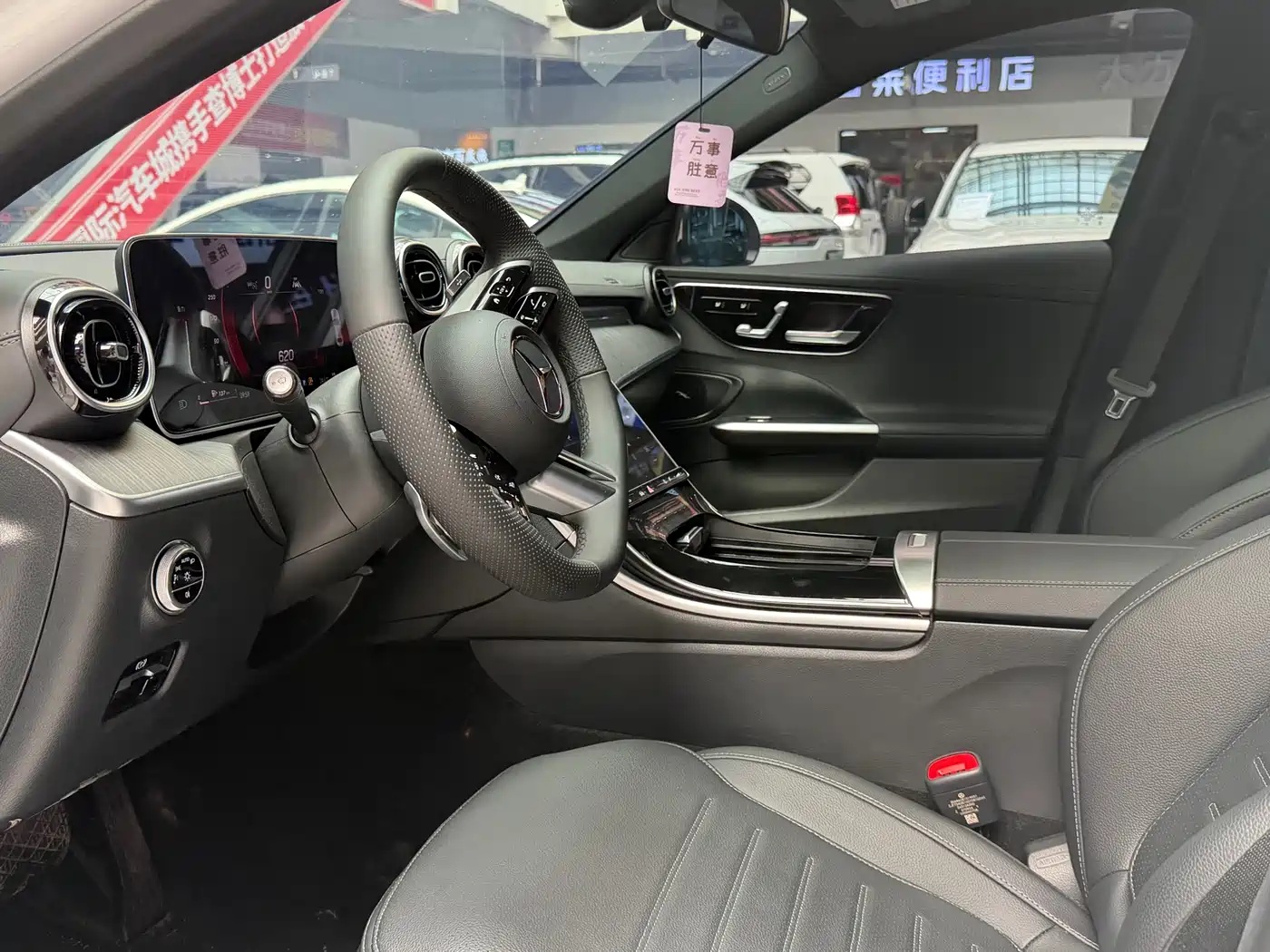 Mercedes-Benz C-Class 2025 C 200 L Sport Edition фото 4