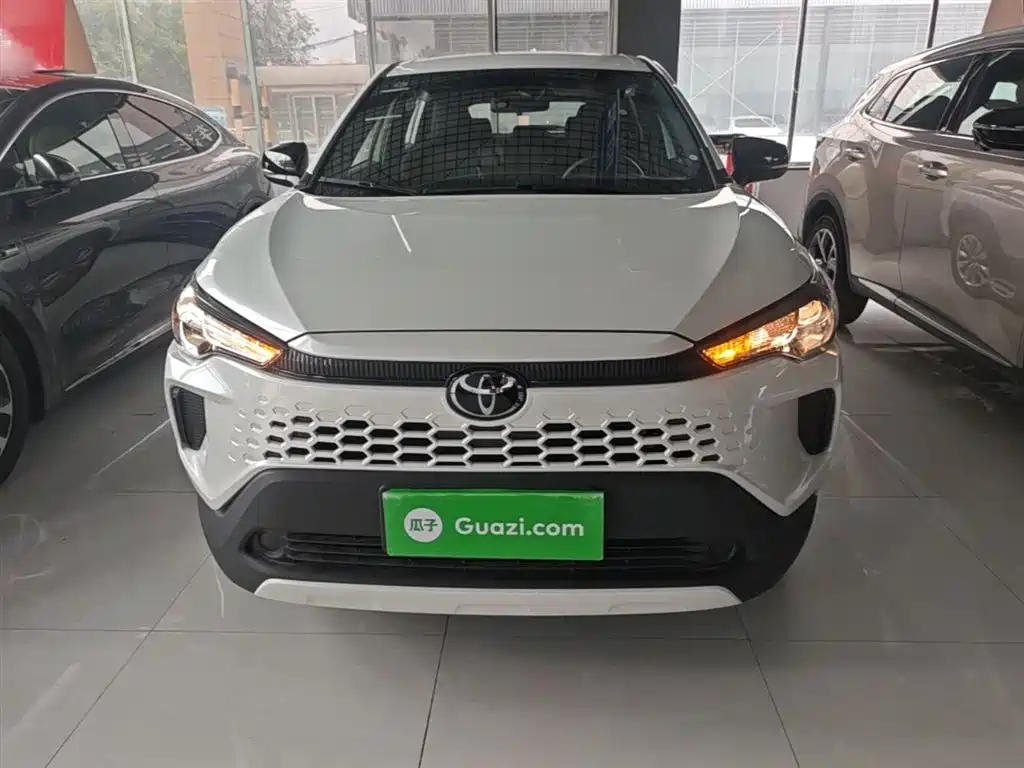 Toyota Corolla Cross 2025 2.0L Pioneer Edition фото 3