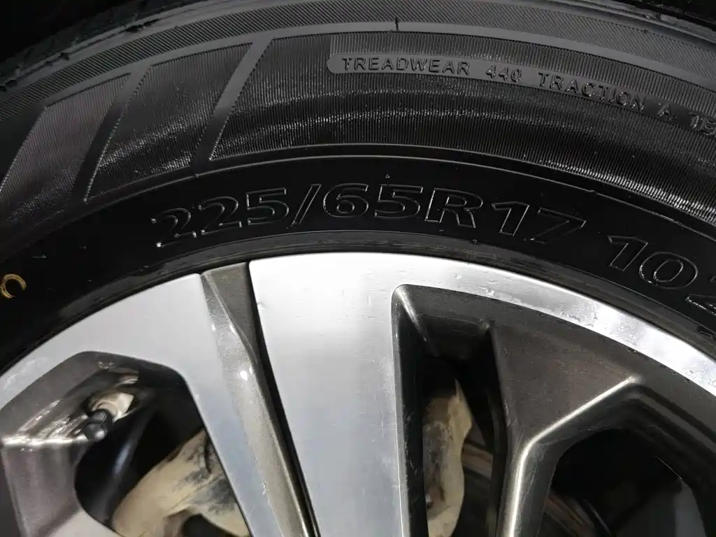 Фото 24 - Changan CS75