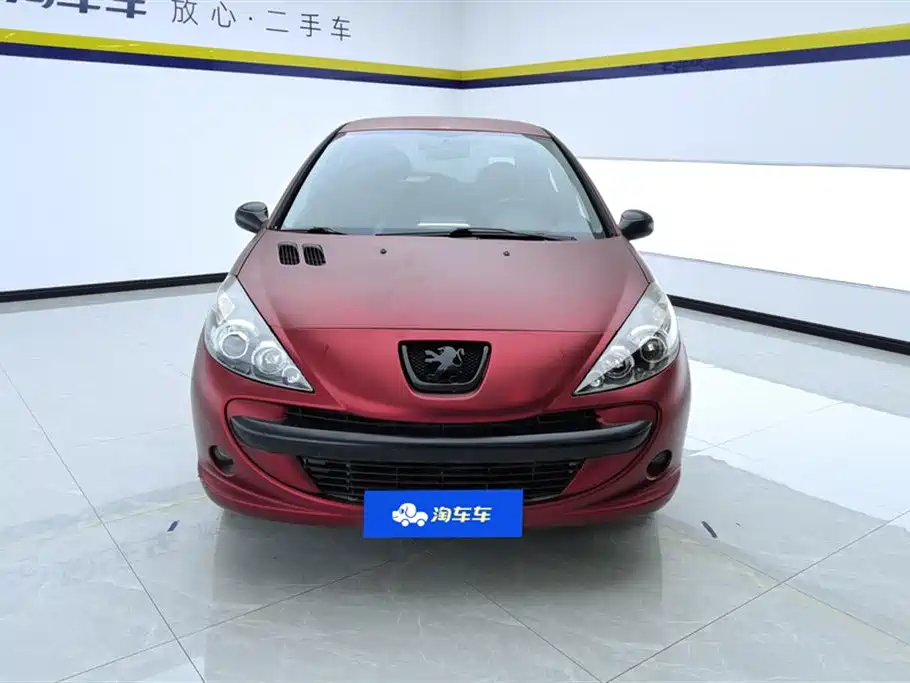 Peugeot 207 2011 Hatchback 1.4L Manual Joy Edition фото 2