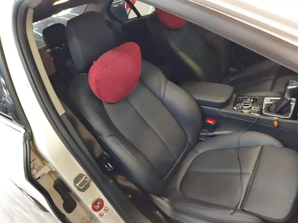 BMW 1 Series 2017 120i Design Package фото 25