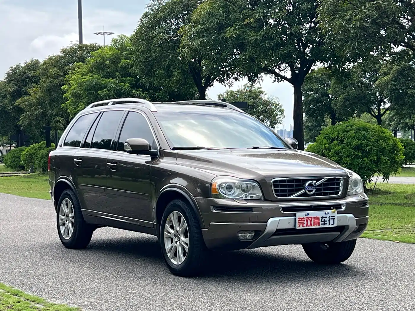 Фото 3 - Volvo XC90