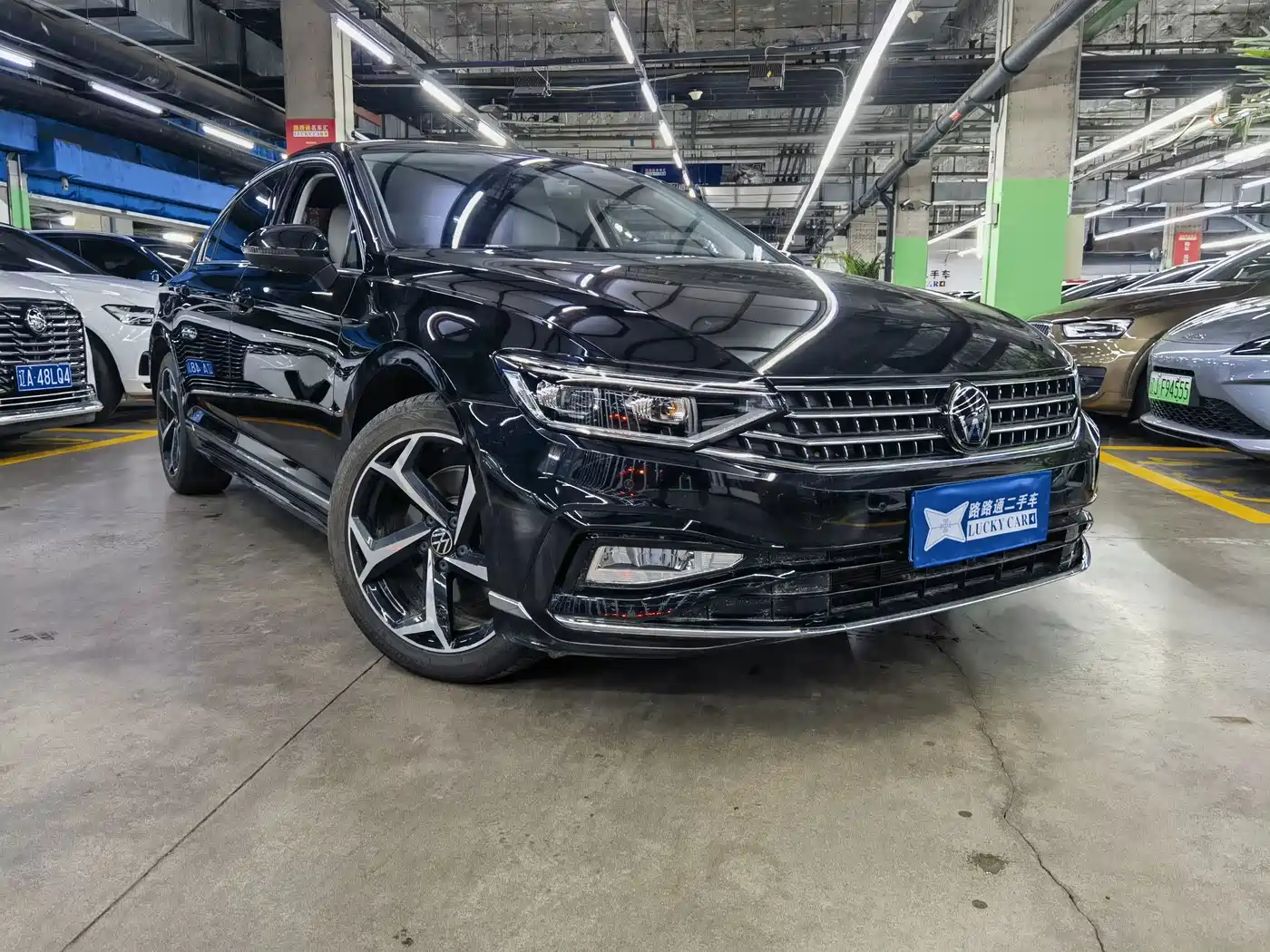 Volkswagen Magotan 2026 2025 Facelift II Public Edition 330TSI DSG Luxury