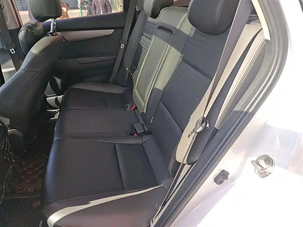 Kia Sportage 2019 2.0L Automatic Smart Luxury Edition фото 14