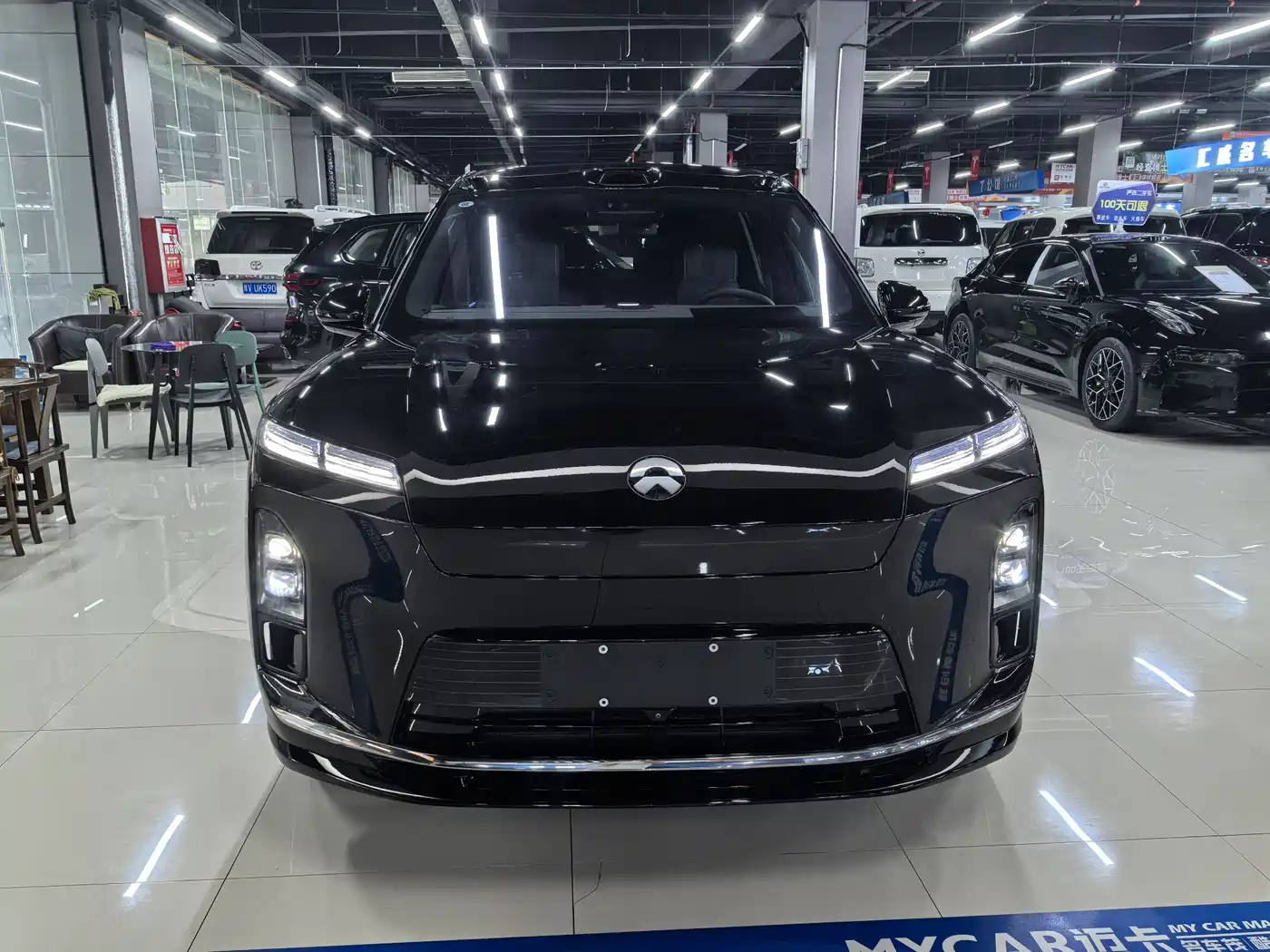 NIO ES8 2025 Model 6-Seat Executive Luxury Edition фото 2