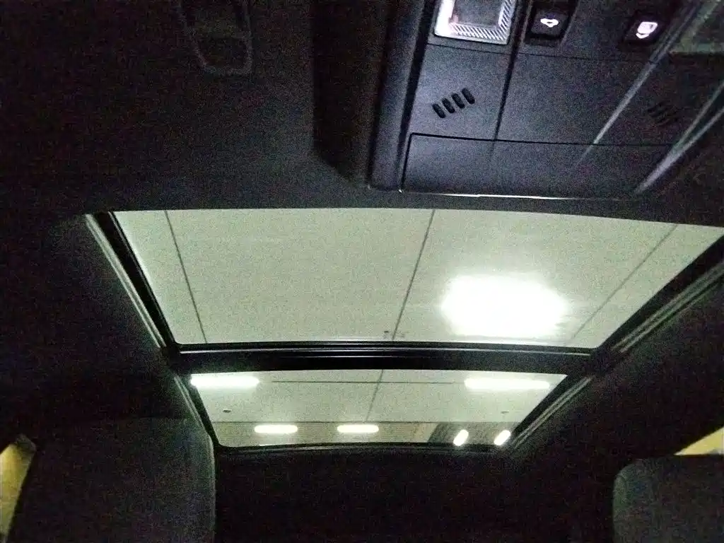 Cadillac XT5 2023 2.0T 2WD Fashion Edition фото 15