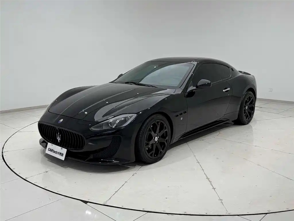 Maserati GranTurismo 2007 4.2L Standard фото 5