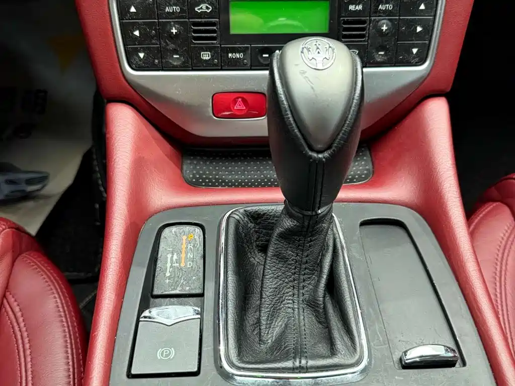 Maserati GranTurismo 2007 4.2L Standard фото 20