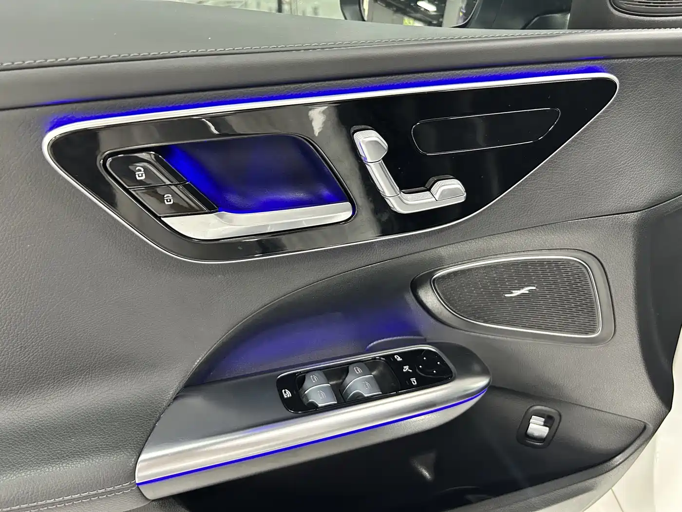 Mercedes-Benz C-Class 2022 C 200 L Sport Version фото 11