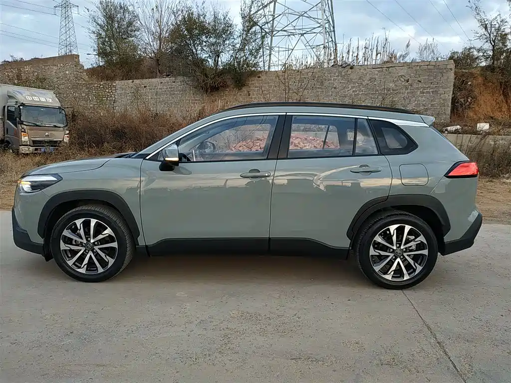 Toyota Corolla Cross 2022 2.0L Flagship Edition фото 4