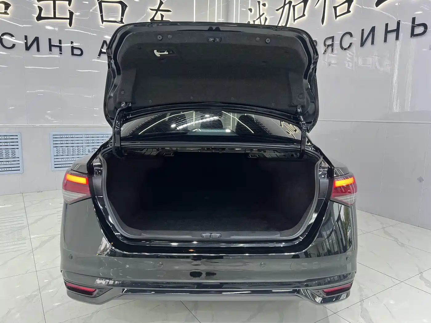 Nissan SYLPHY, миниатюра 15