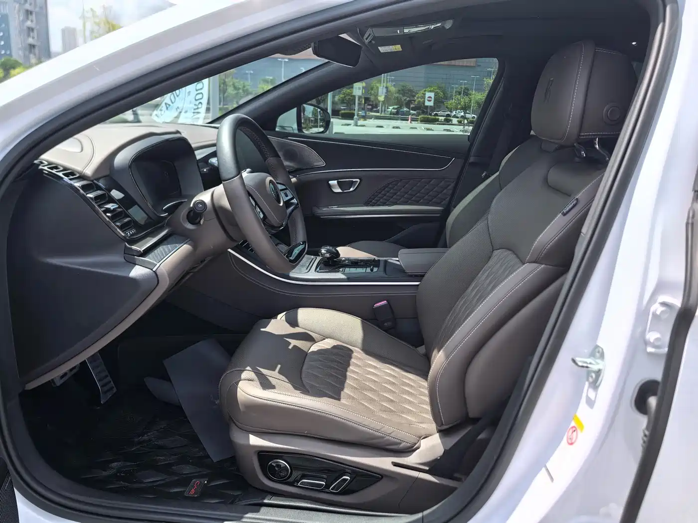 BYD Han 2022 DM-i 121KM Premium Edition фото 7