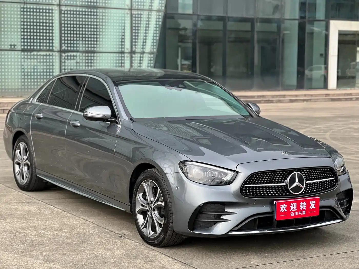 Mercedes-Benz E-Class 2021 E 300 L Sport Premium фото 3