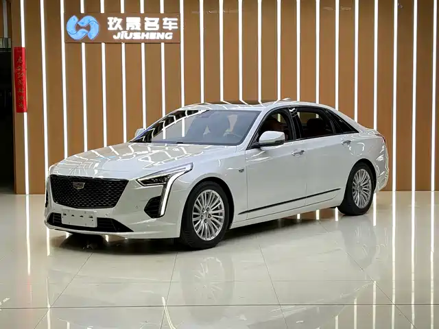 CADILLAC CT6