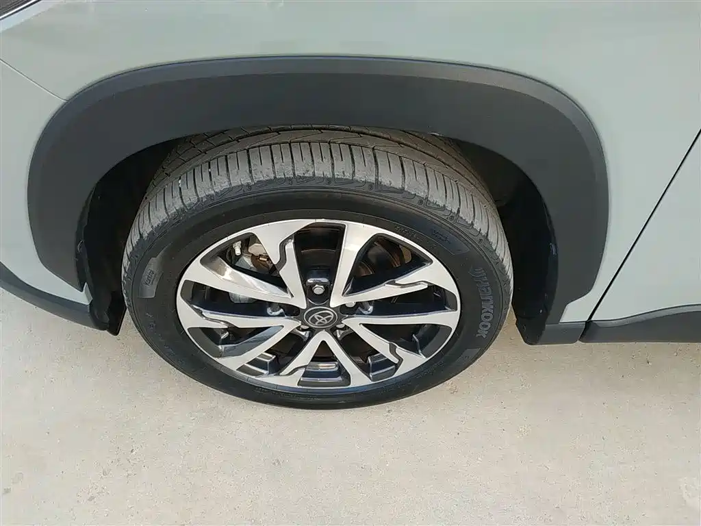 Toyota Corolla Cross 2022 2.0L Flagship Edition фото 25
