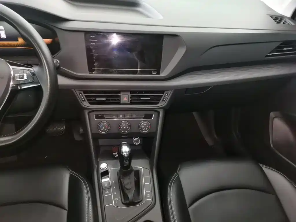 Volkswagen Tharu, миниатюра 13