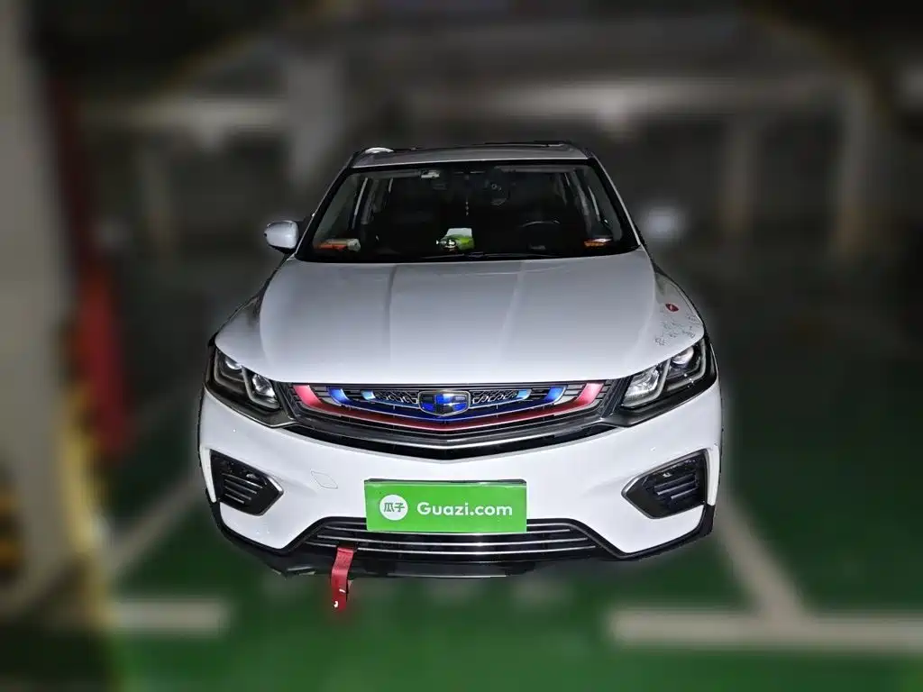 Фото 24 - Geely Coolray