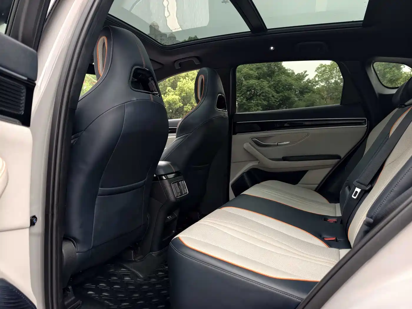 BYD Song PLUS PHEV 2023 Champion Edition EV 520KM Flagship фото 10