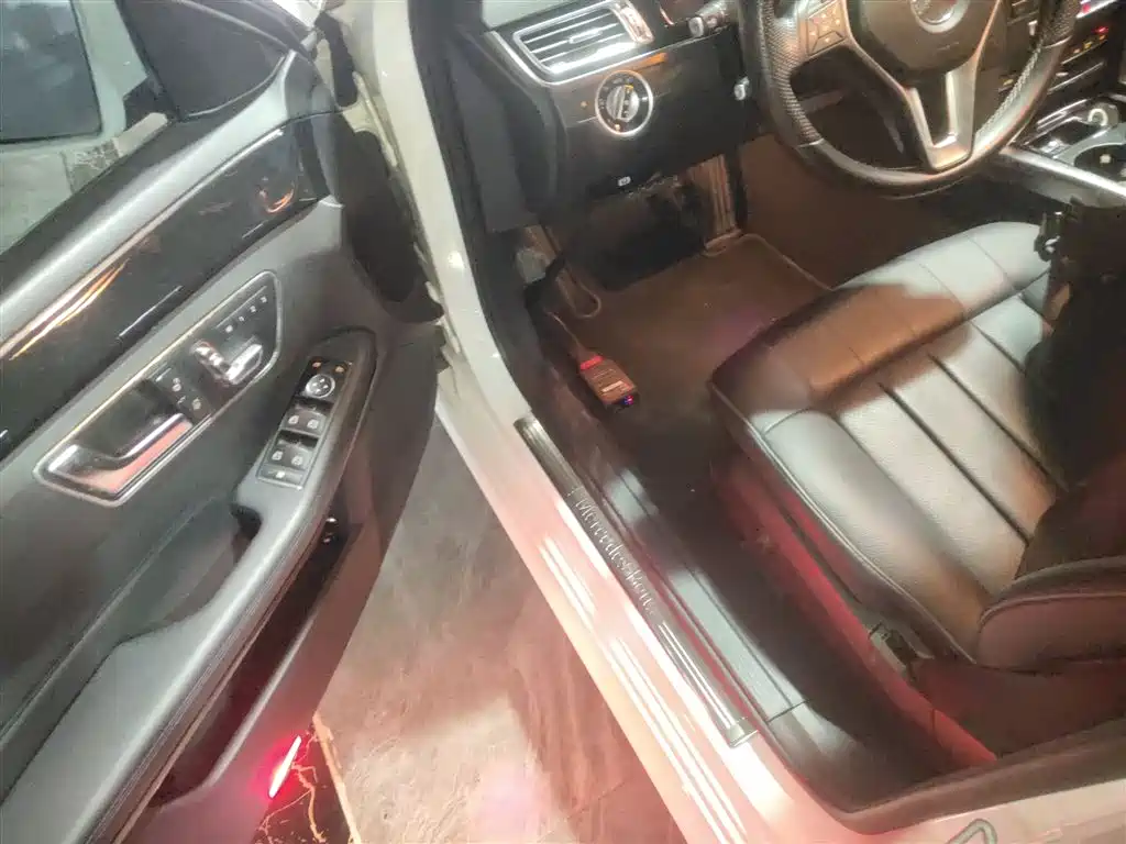 Mercedes-Benz E-Class 2015 Facelift E 200 L Sport фото 16