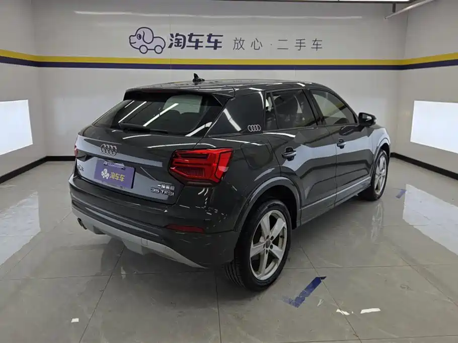 Audi Q2L 2020 35 TFSI Fashion Elegance Model фото 3