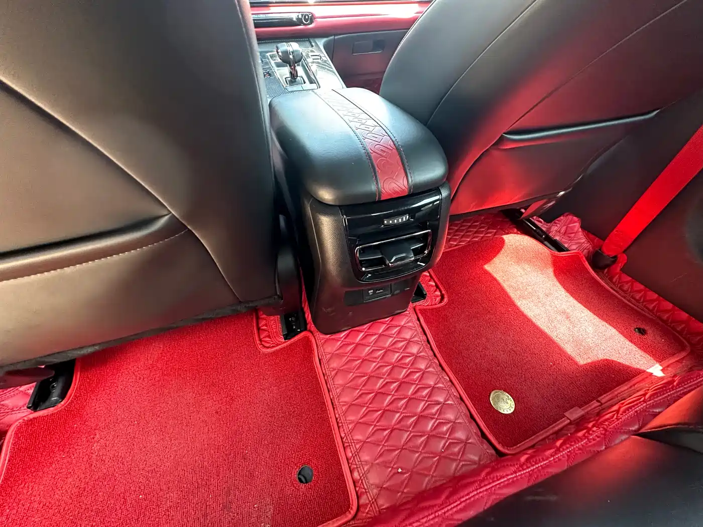 GAC Trumpchi Trumpchi Emkoo 2021 270T DCT J16 Edition фото 11