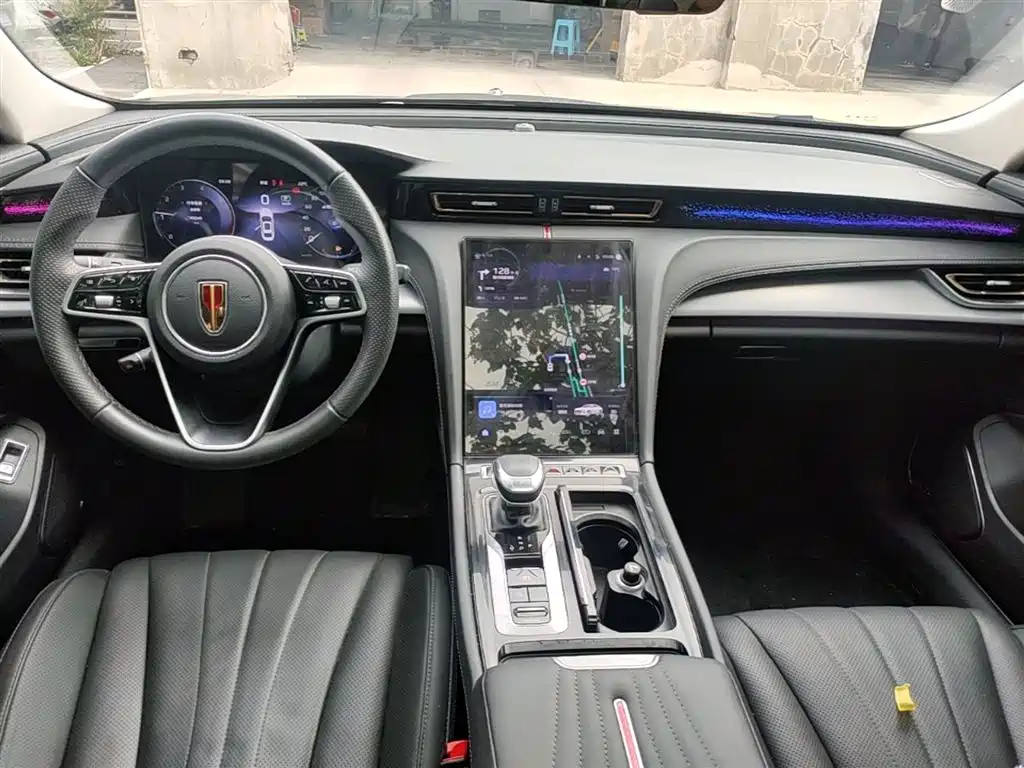Hongqi H5 2024 2.0T Automatic Smart Connect Flag Smooth Edition фото 10