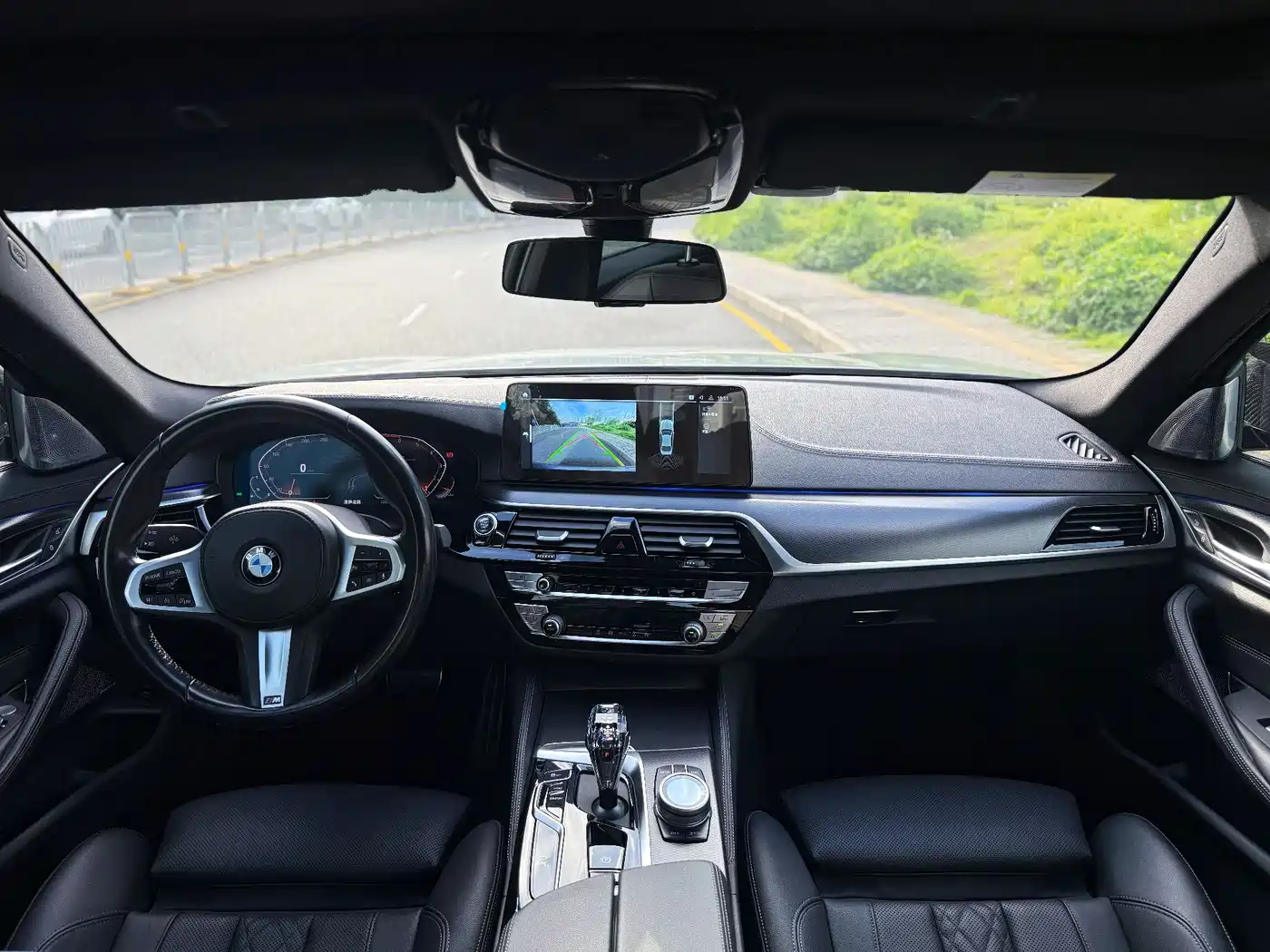 BMW 5 Series (Import) 2021 525i M Sport Package фото 15