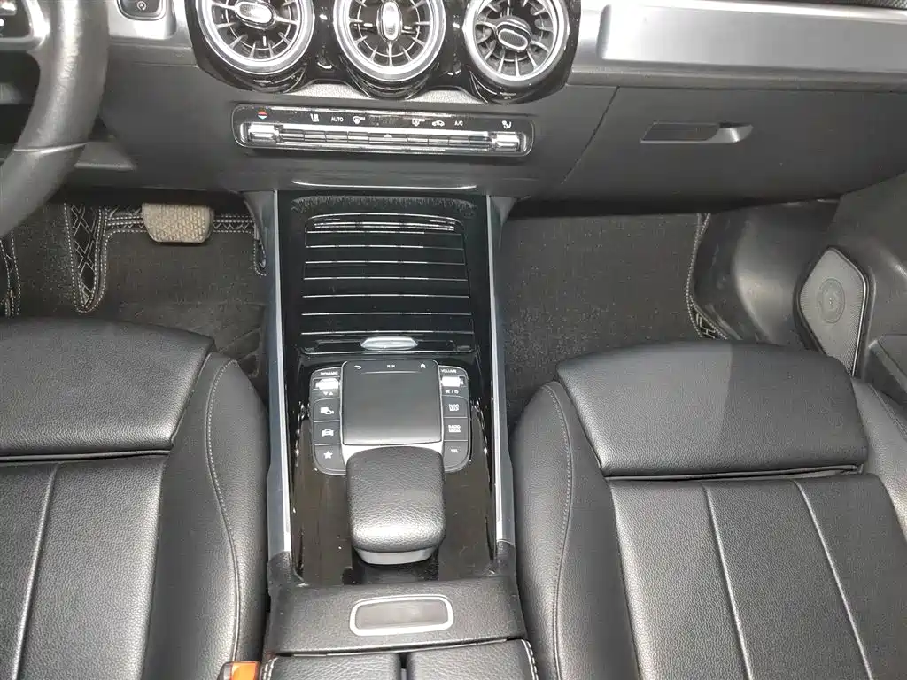 Mercedes-Benz GLB 2021 GLB 200 Dynamic фото 6