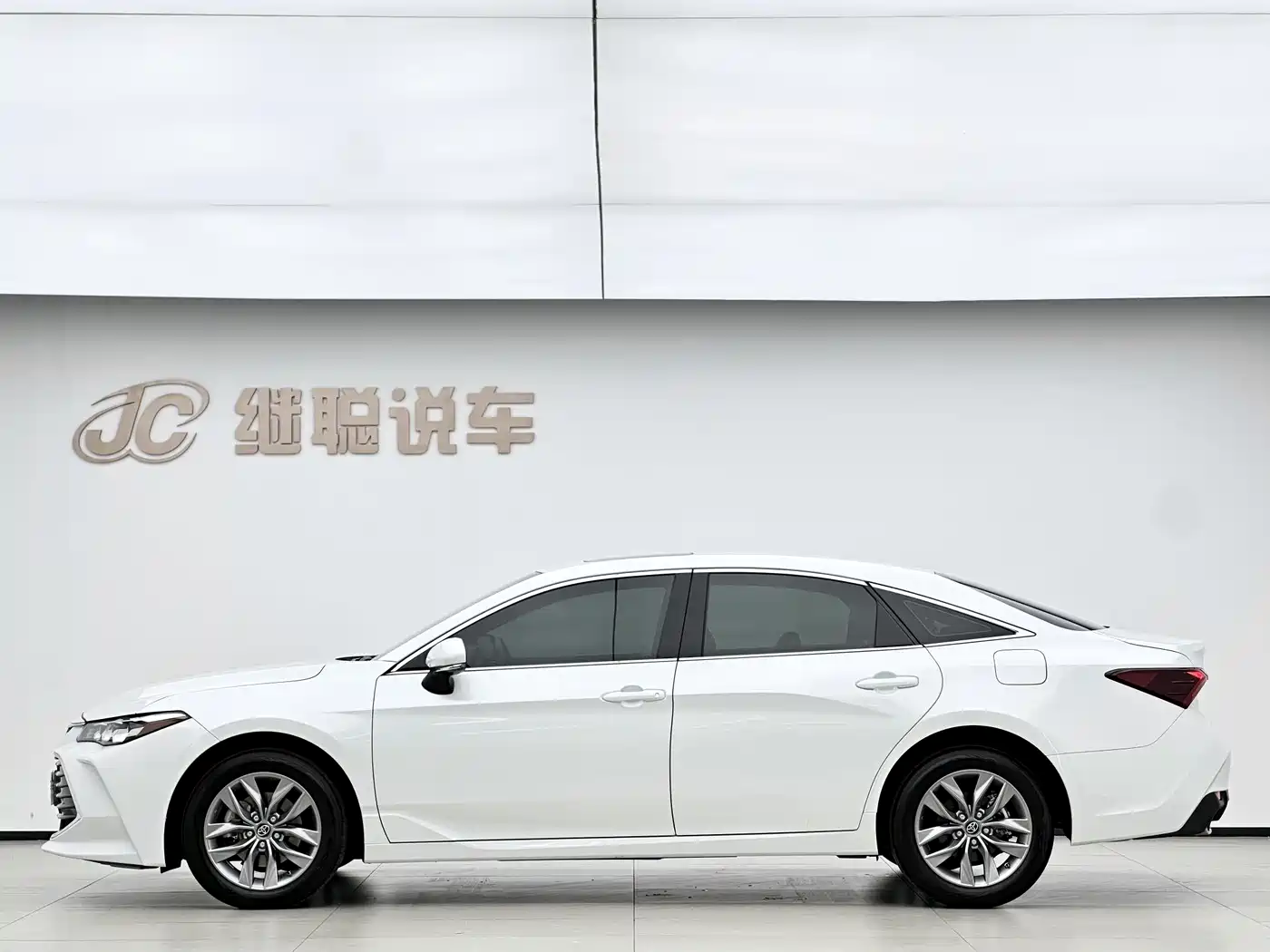 Toyota Avalon 2019 2.0L Progressive Edition (China VI) фото 5