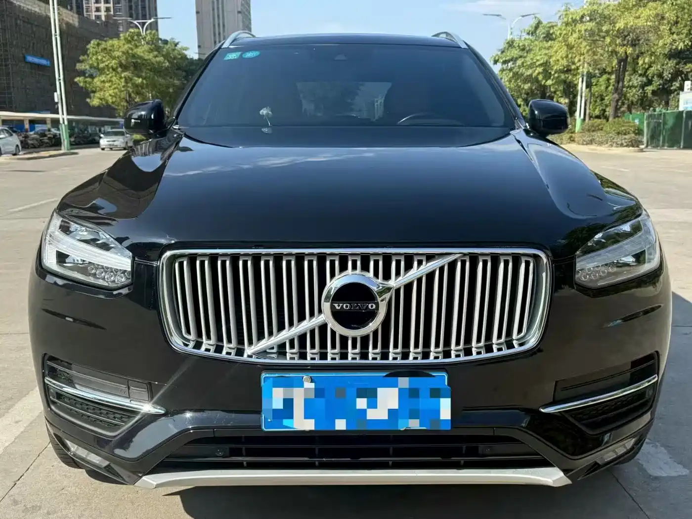 VOLVO XC90