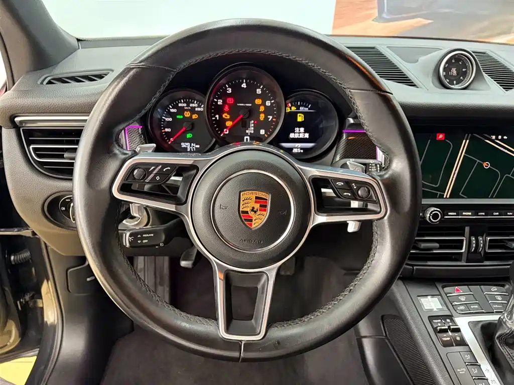 Фото 7 - Porsche Macan