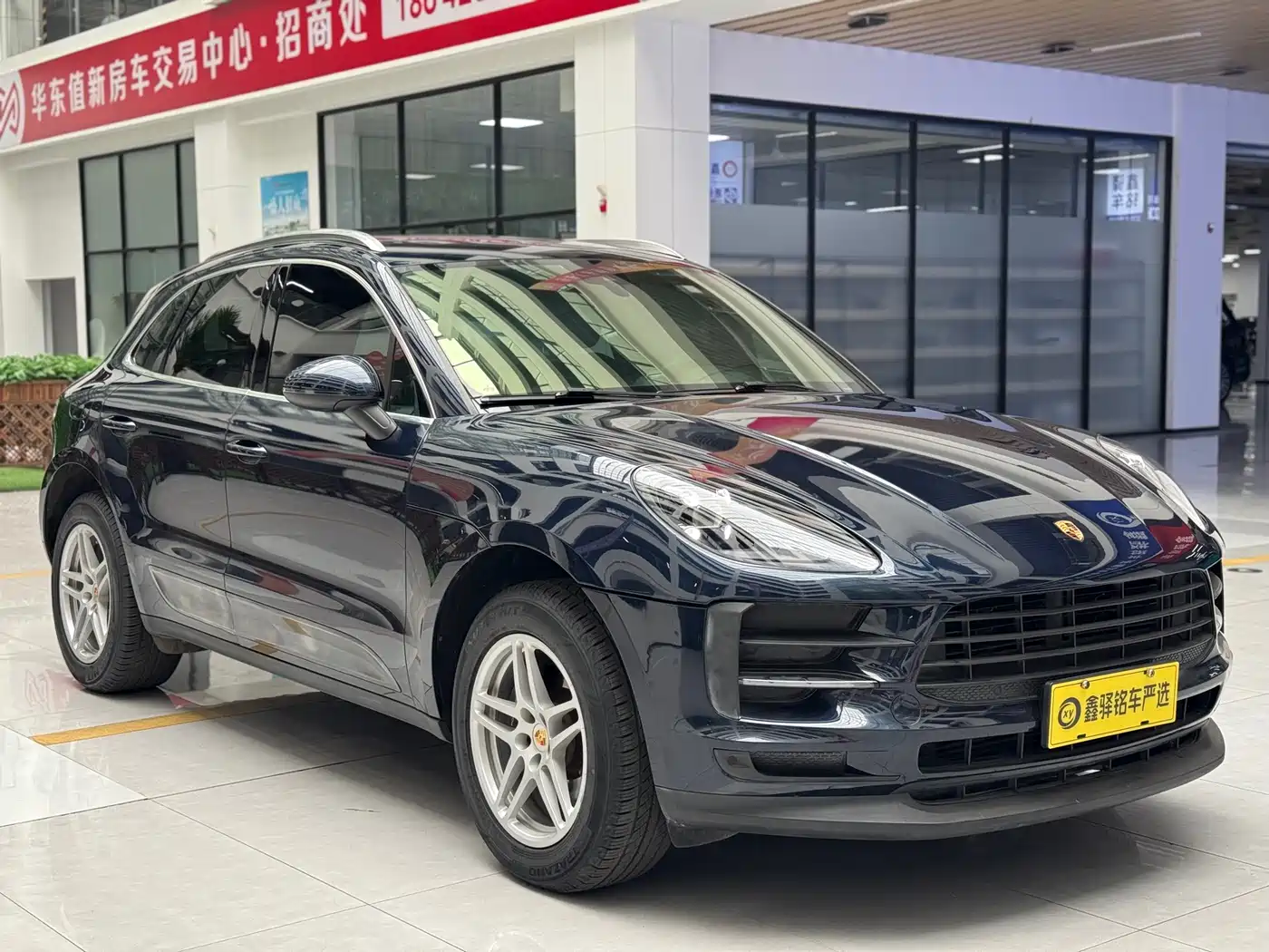 Porsche Macan 2018 Macan 2.0T фото 3