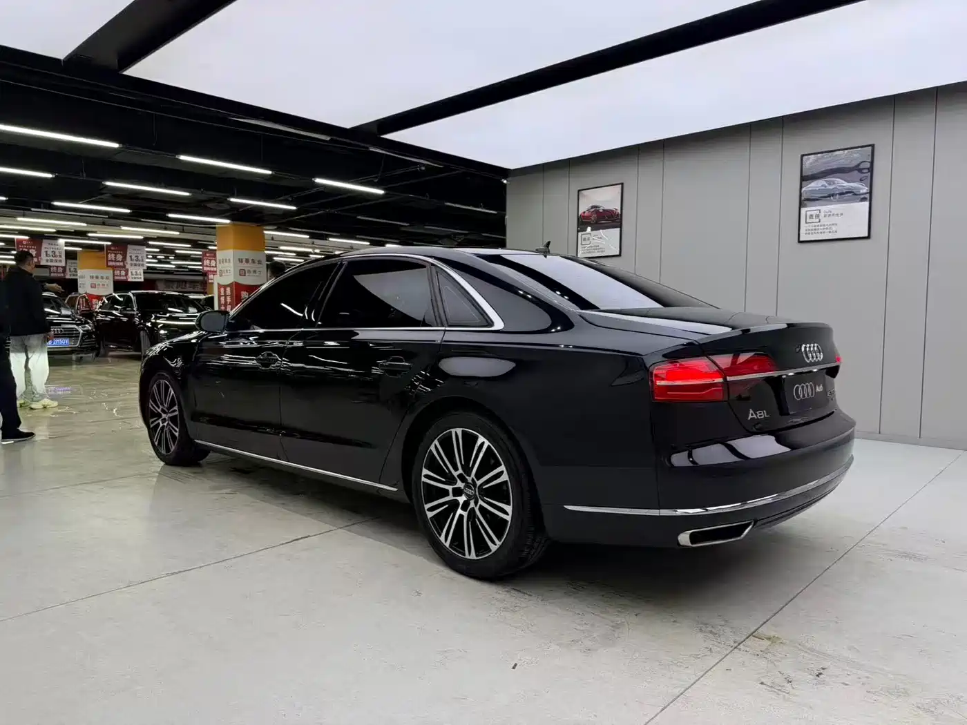Audi A8 2013 A8L 45 TFSI quattro Luxury фото 6