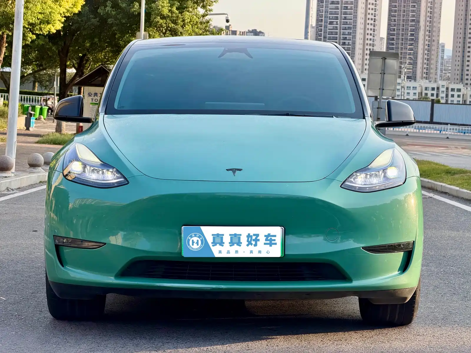 Фото 2 - Tesla Model Y