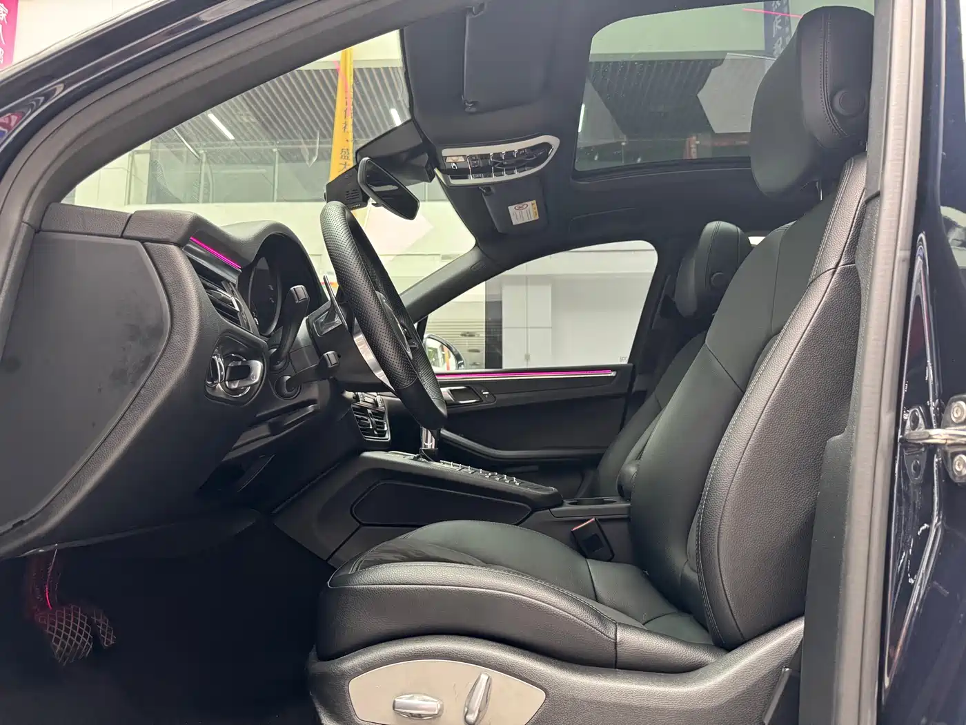 Porsche Macan 2018 Macan 2.0T фото 10