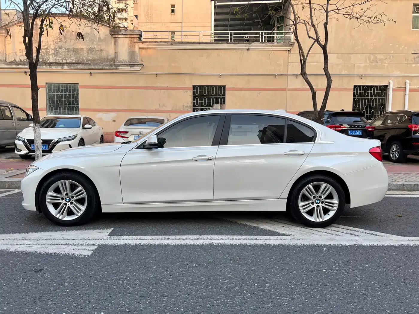 BMW 3 Series 2017 320Li Fashion фото 8