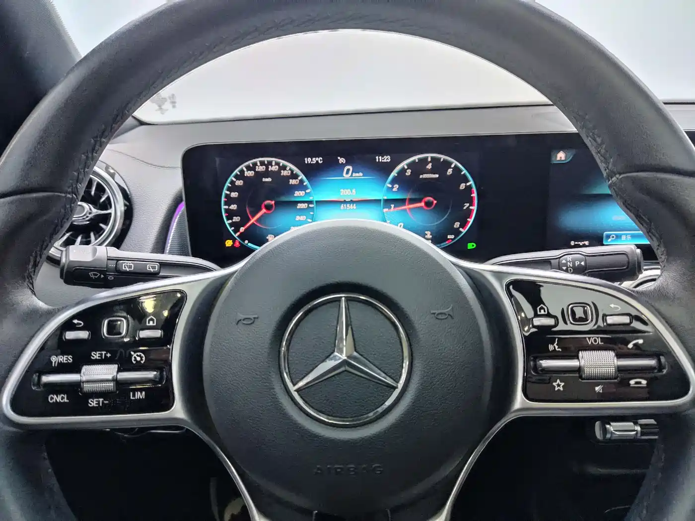 Mercedes-Benz GLB 2020 GLB 180 Style фото 20