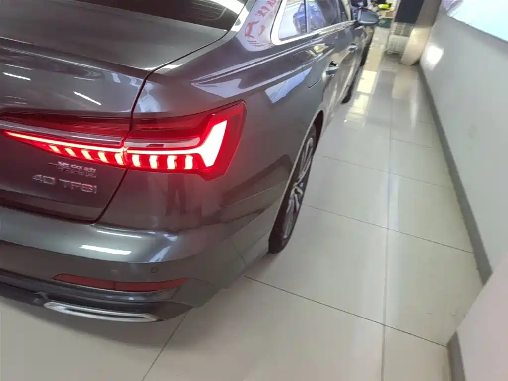 Audi A6L 2021 40 TFSI Luxury Sport фото 8