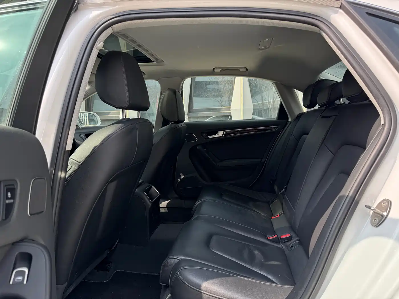 Audi A4L 2013 35 TFSI Automatic Comfort фото 14