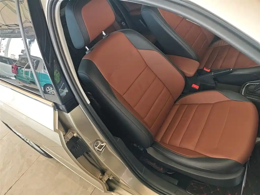 Volkswagen Bora 2016 230TSI DSG Comfort фото 25