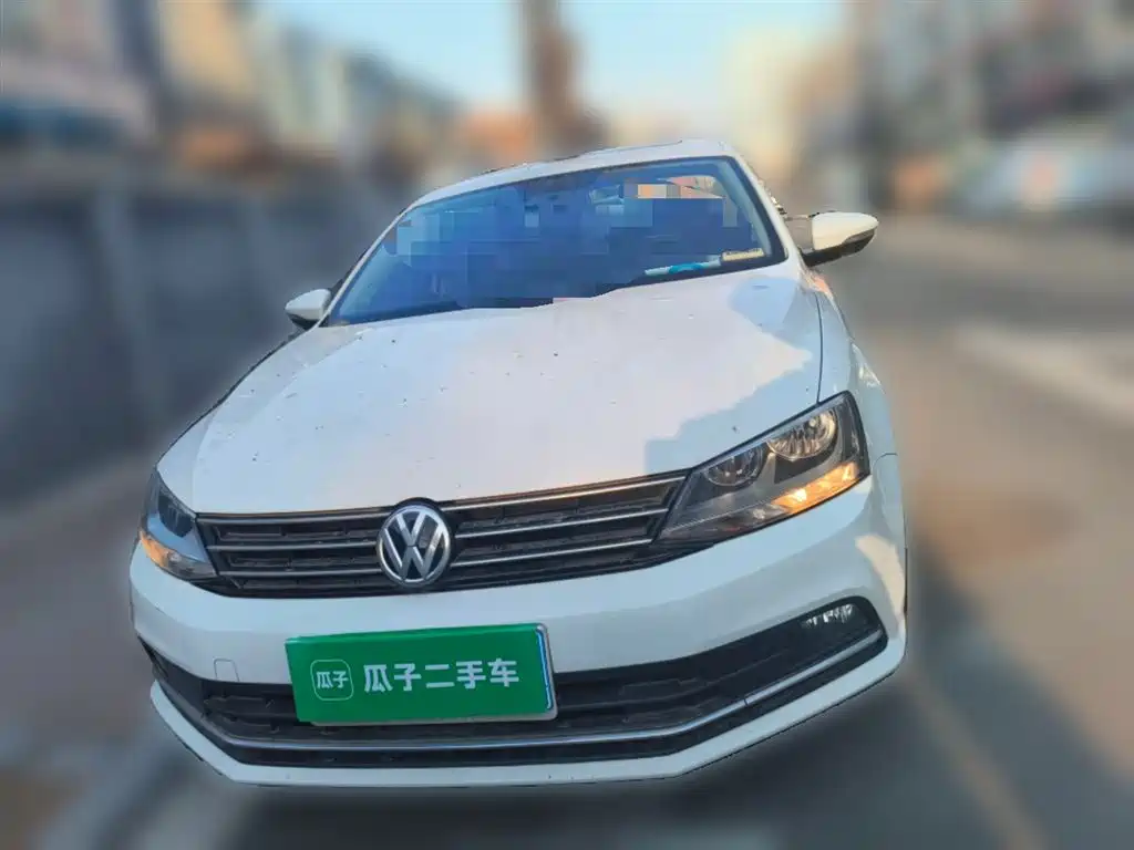 Volkswagen Sagitar 2015 1.6L Automatic Comfort фото 24