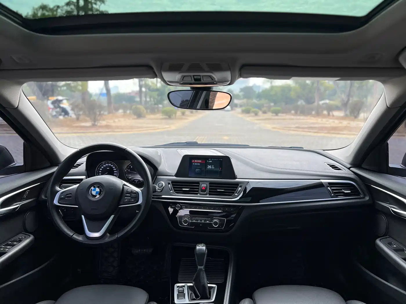 BMW 1 Series 2018 Facelift 118i Sport фото 11