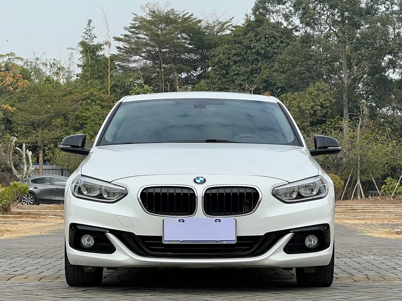 BMW 1 Series 2018 Facelift 118i Sport фото 2